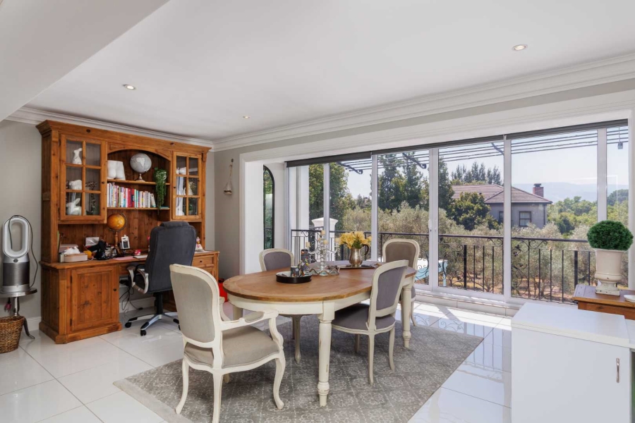 To Let 4 Bedroom Property for Rent in Val De Vie Estate Western Cape
